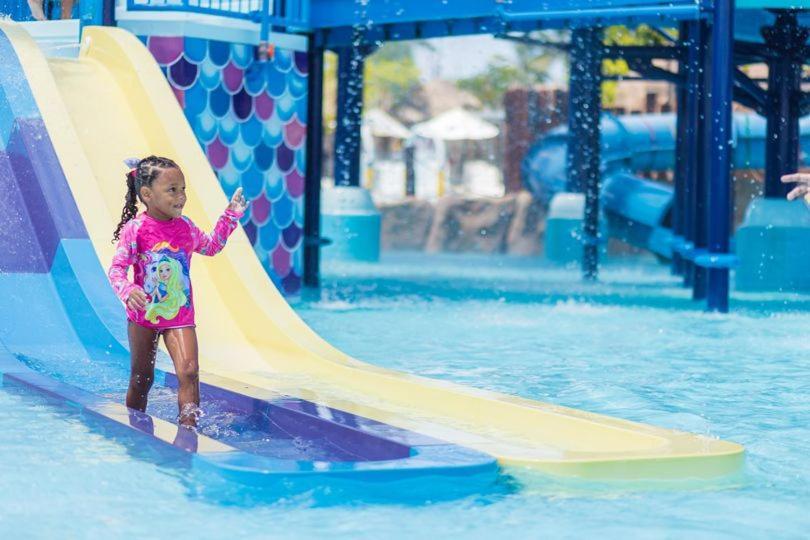 Aqualand Park & Resort Oficial Салінополіс Екстер'єр фото