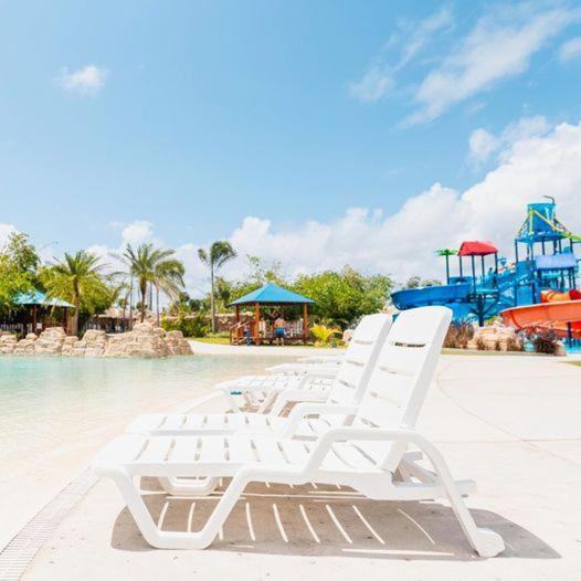 Aqualand Park & Resort Oficial Салінополіс Екстер'єр фото