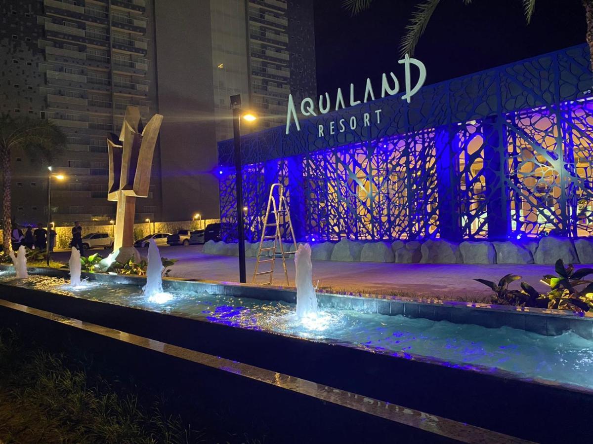 Aqualand Park & Resort Oficial Салінополіс Екстер'єр фото